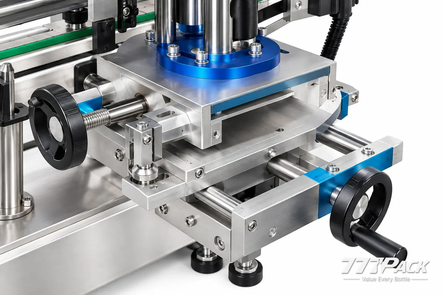 Eight-direction labeling head adjustment mechanism on the CY-030 labeling machine